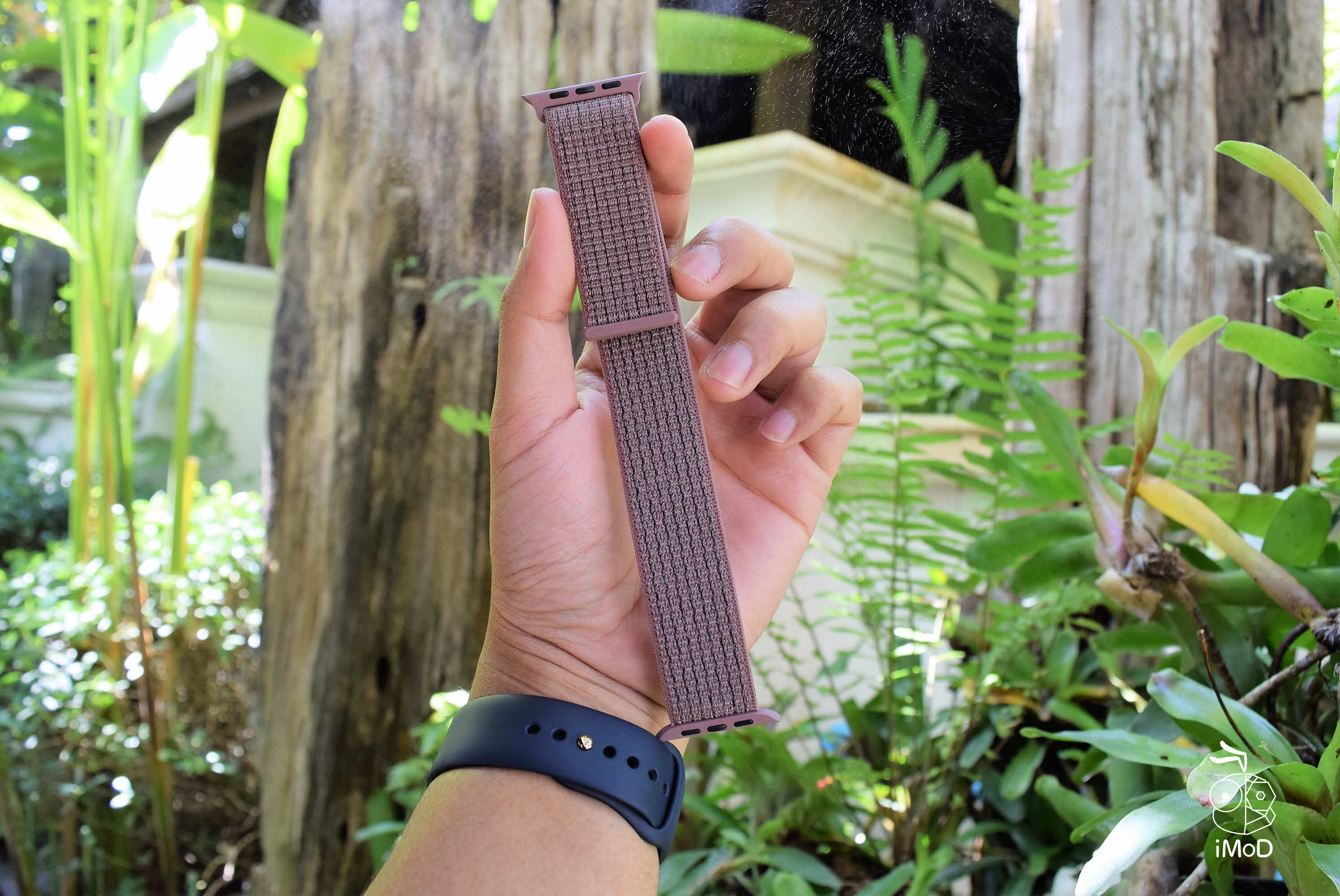 Nike Sport Loop Smokey Mauve Preview 000008