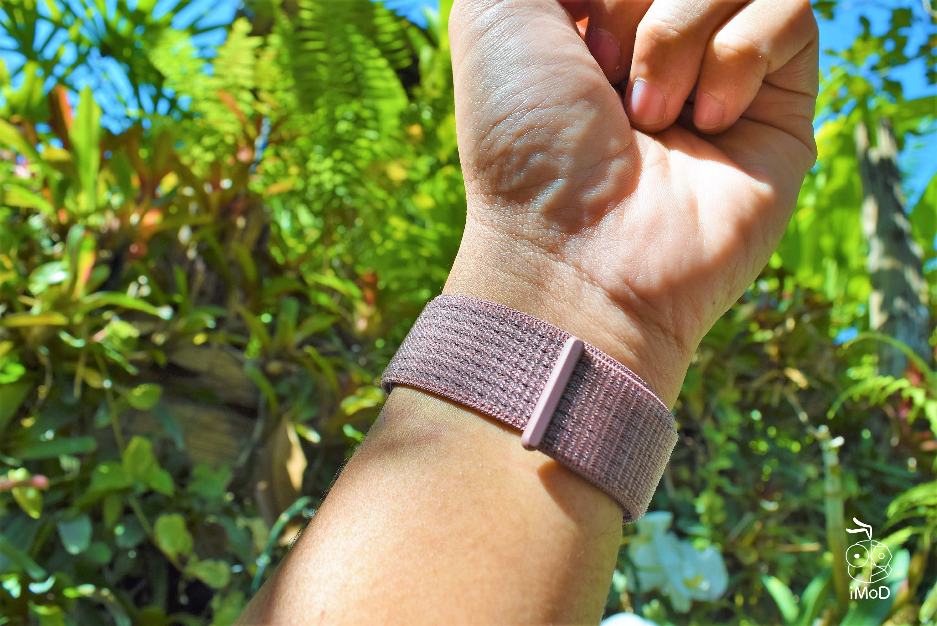 Nike Sport Loop Smokey Mauve Preview 000012