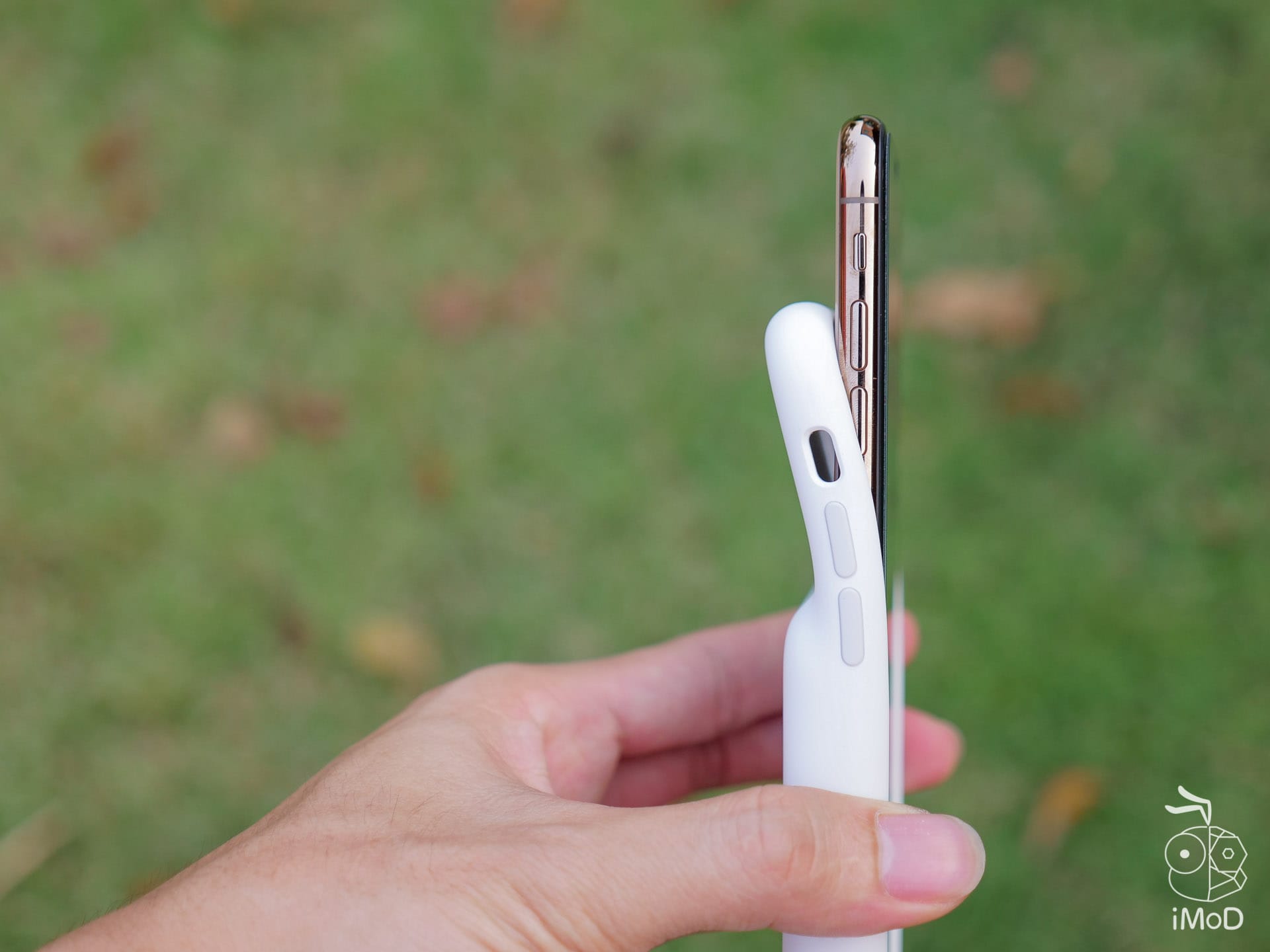 Apple Smart Battery Case Iphone Xs Xs Max Xr Review 1222385