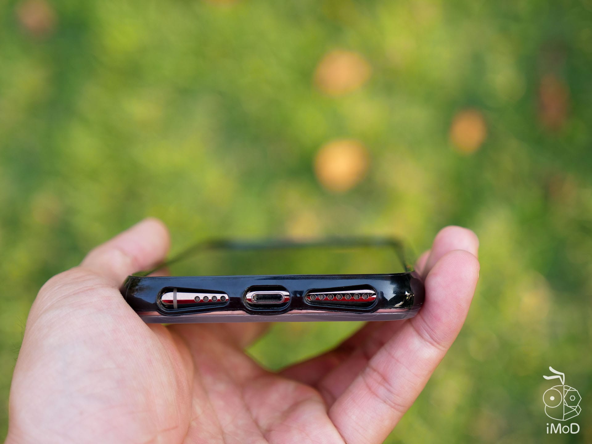 Mous Clarity Iphone Xs Max Xr Review 1222563