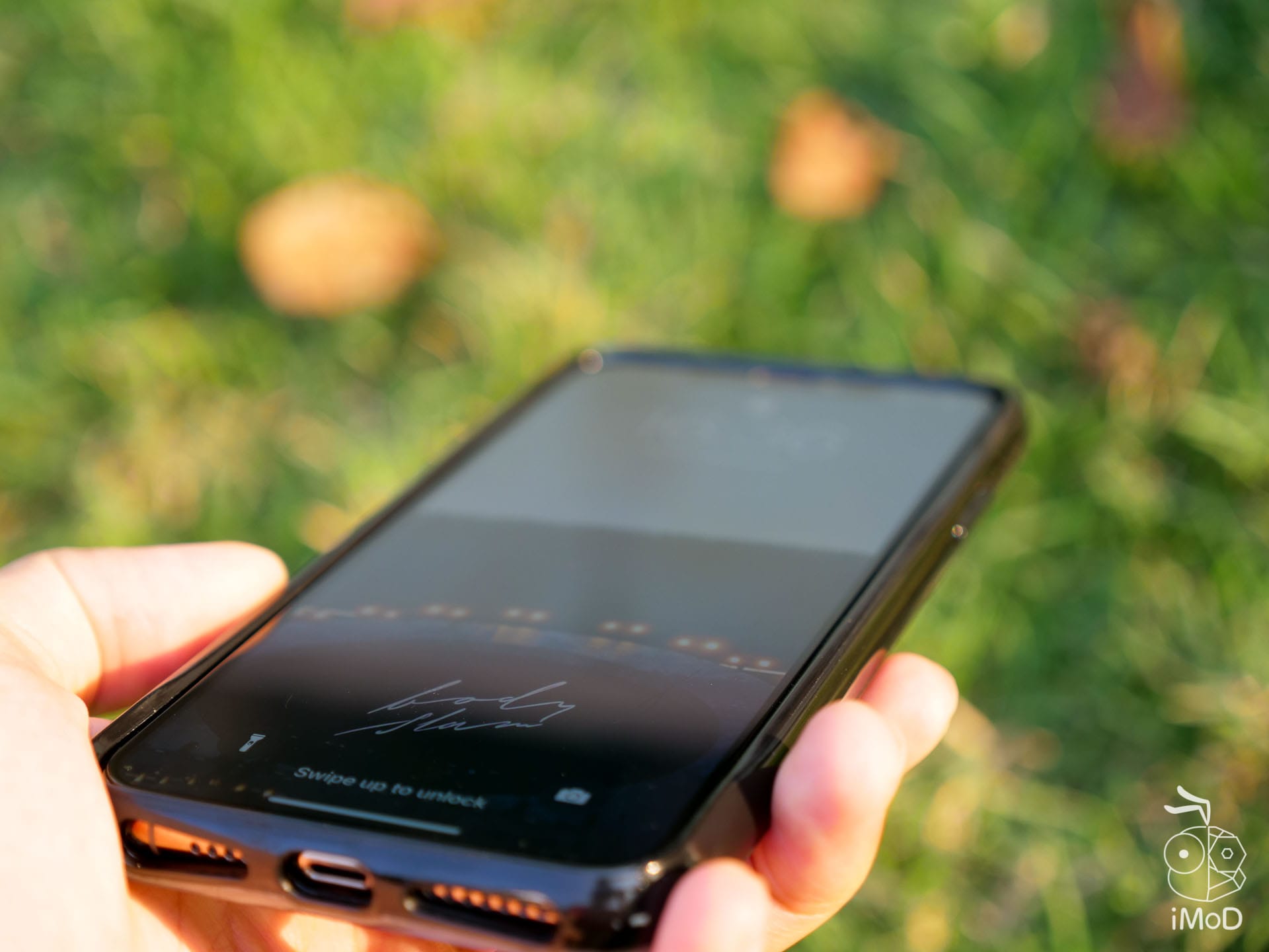 Mous Clarity Iphone Xs Max Xr Review 1222570