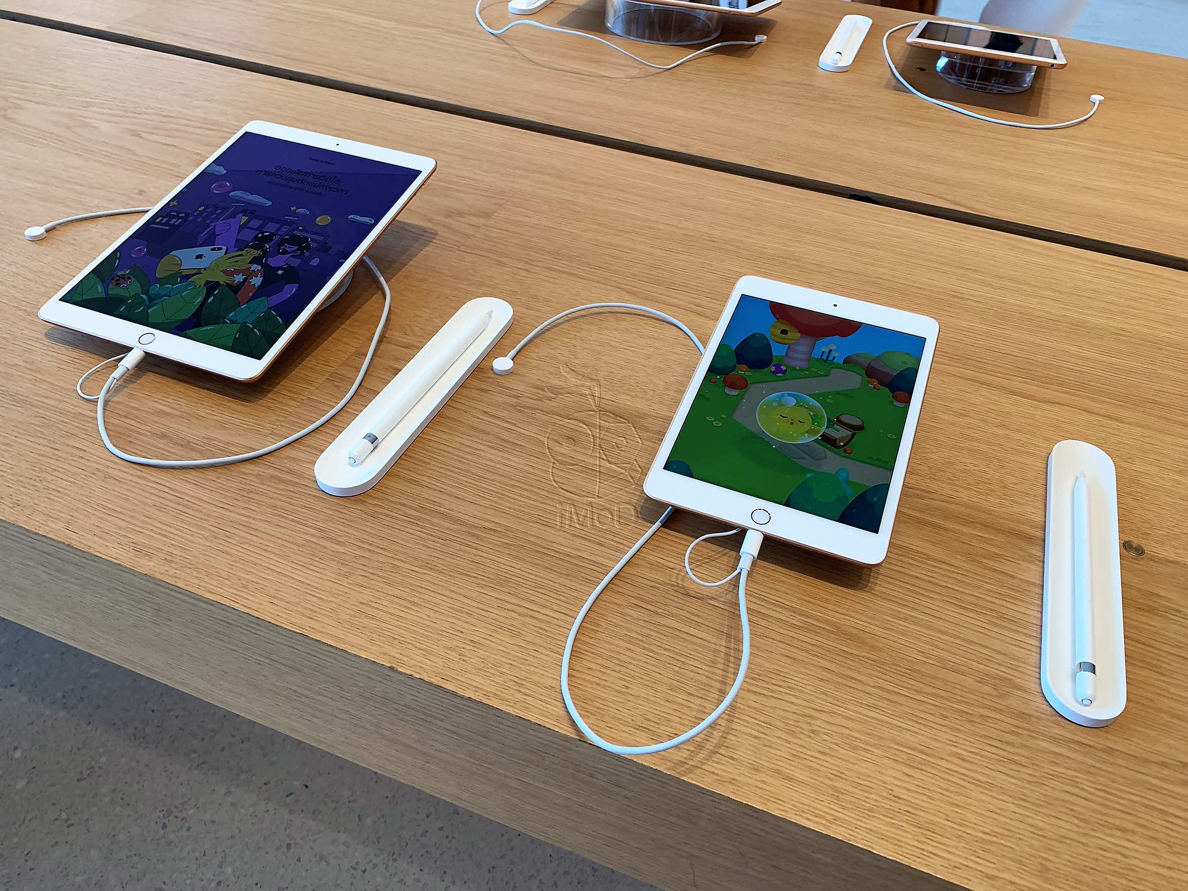 Ipad Mini Gen 5 Ipad Air Gen 3 Airpods 2 Avaliable Apple Iconsiam Img 1