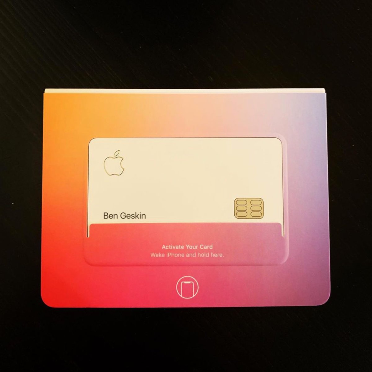 Apple Card Physical Card Photo Img 1