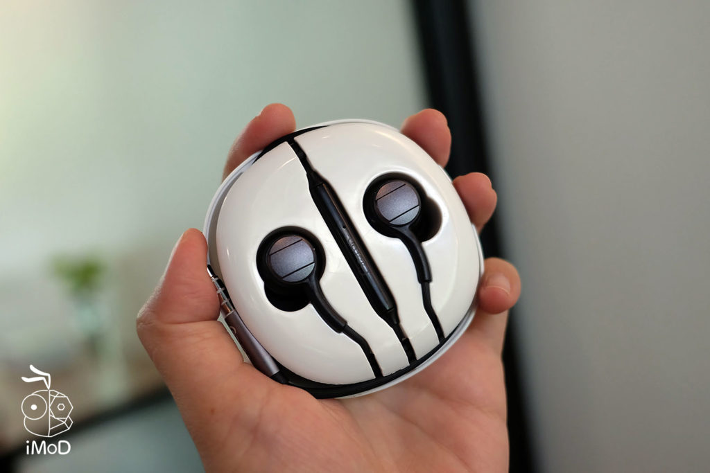 Review Gizmo Gs 002 In Ear Smalltalk 16