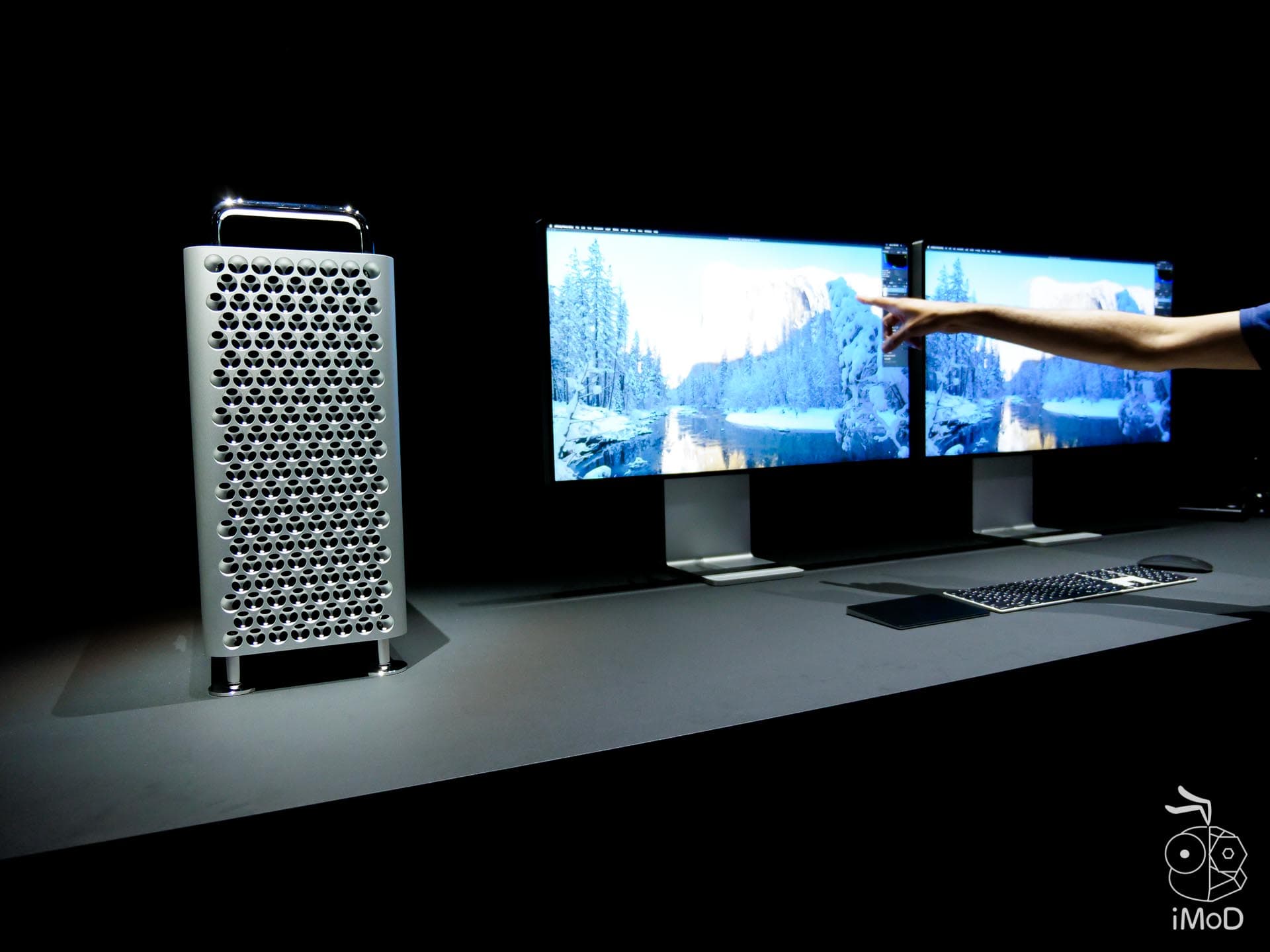 Mac Pro 2019 With Pro Display Xdr 1244709