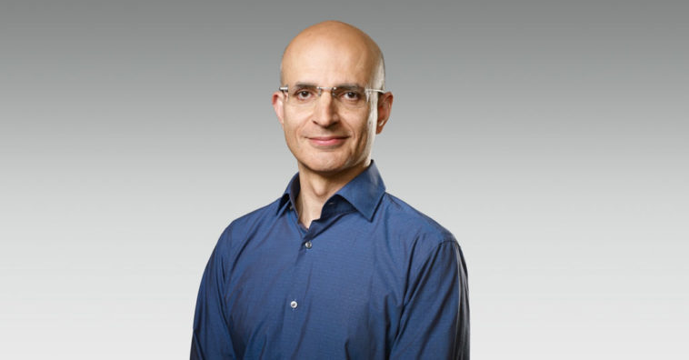 Apple Names Sabih Khan Svp Of Operations Cover