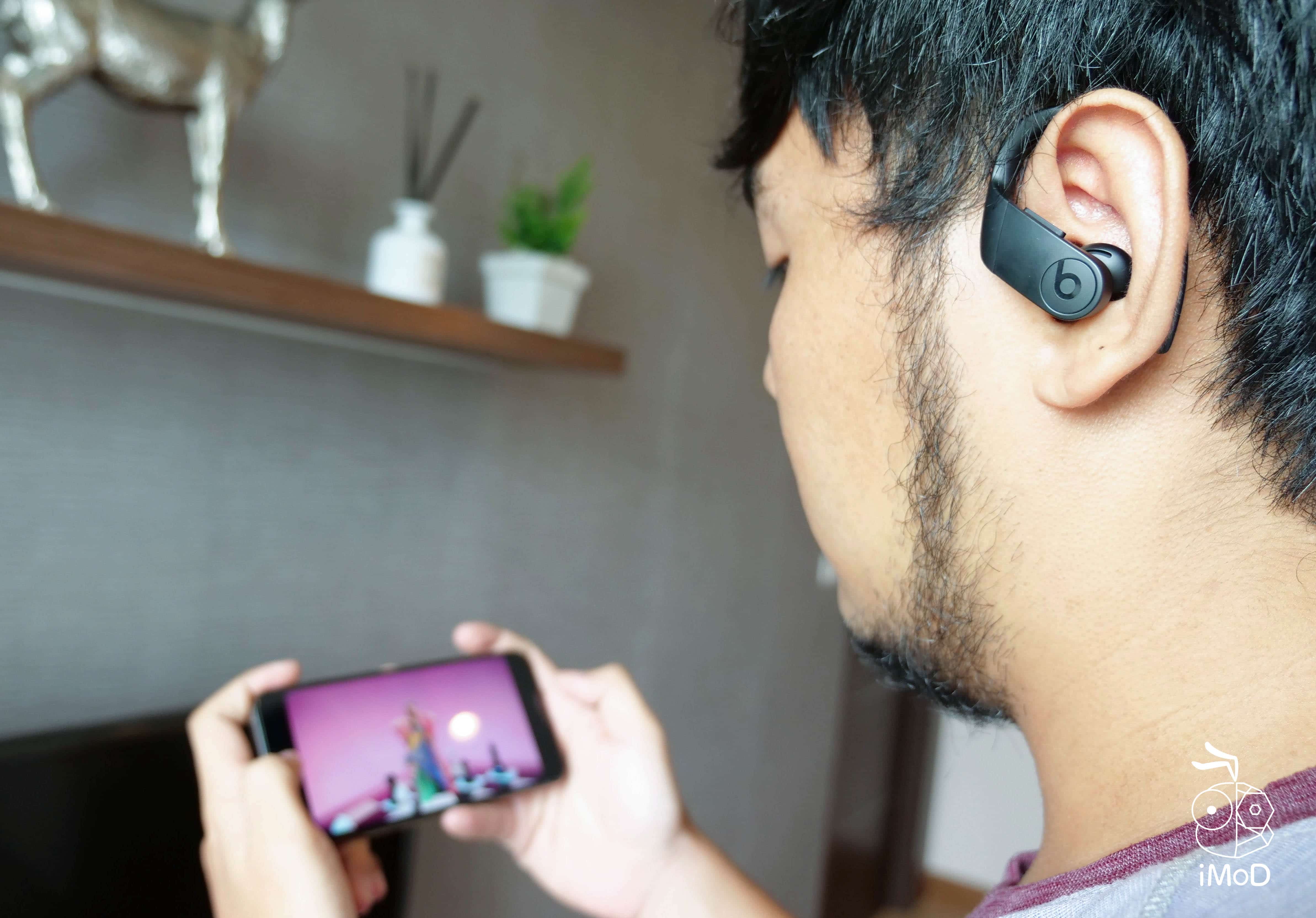 Media Experience With Powerbeats Pro Img 5