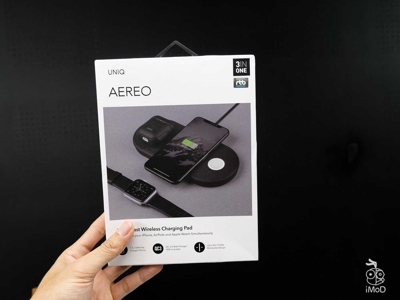Uniq Aereo 3 In 1 Wireless Charging Pad Review 1299789