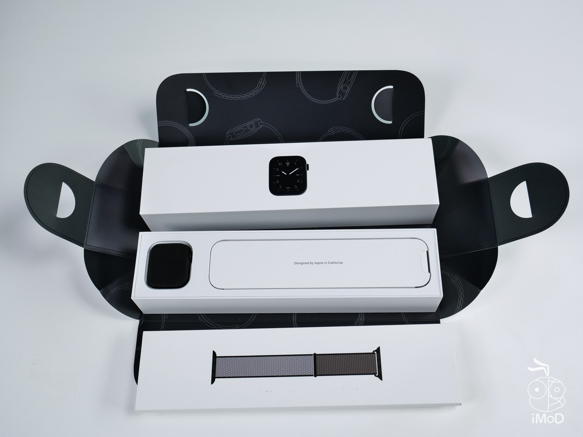 Apple Watch Edition Series 5 Titanium Space Black 1013028 2