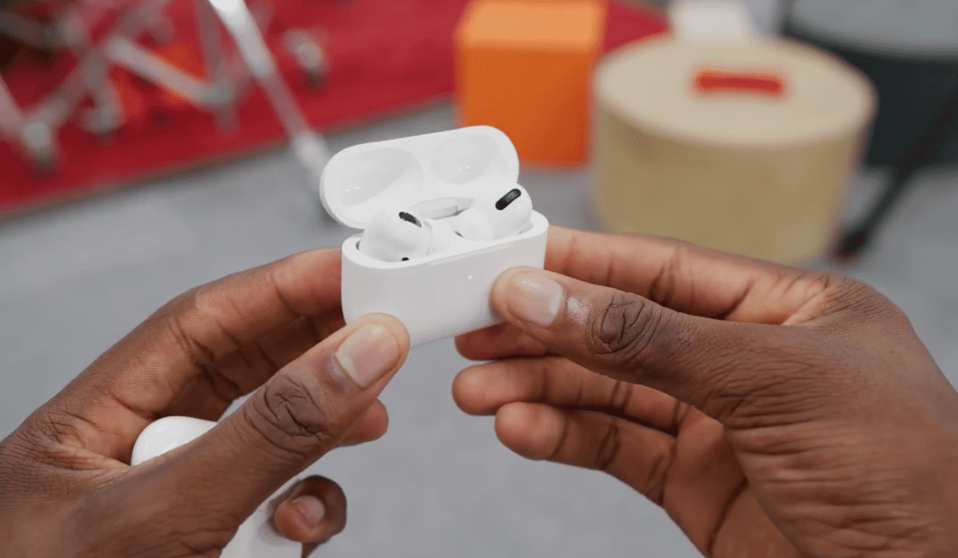 Airpods Pro Unboxing Youtuber Highlight Img 13