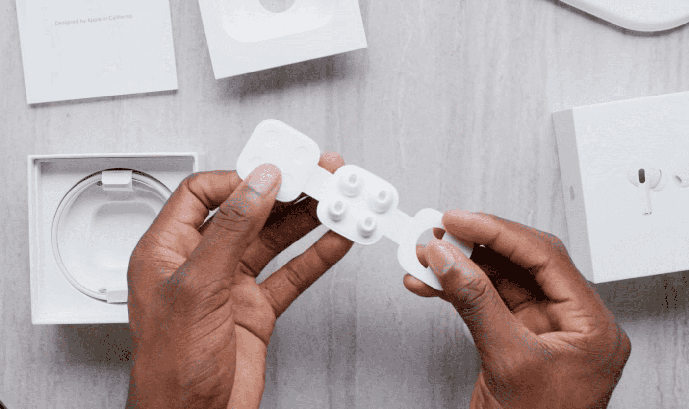 Airpods Pro Unboxing Youtuber Highlight Img 5