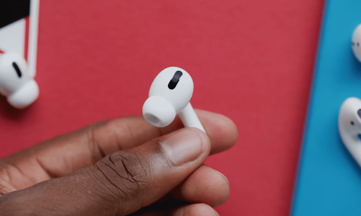 Airpods Pro Unboxing Youtuber Highlight Img 9