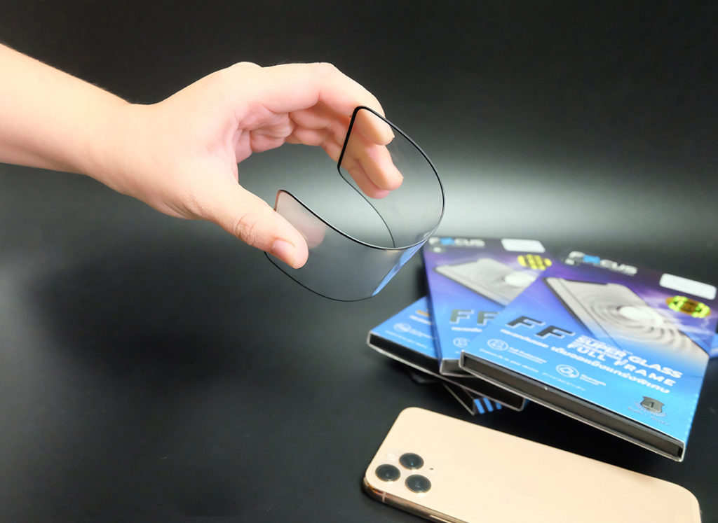 Focus Glass Film For Iphone 11 2