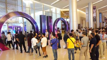13 บรรยากาศ Oiio ผู้สนใจต่อคิวพร้อมเข้าร่วมงานตั้งแต่ก่อนเปิดประตู