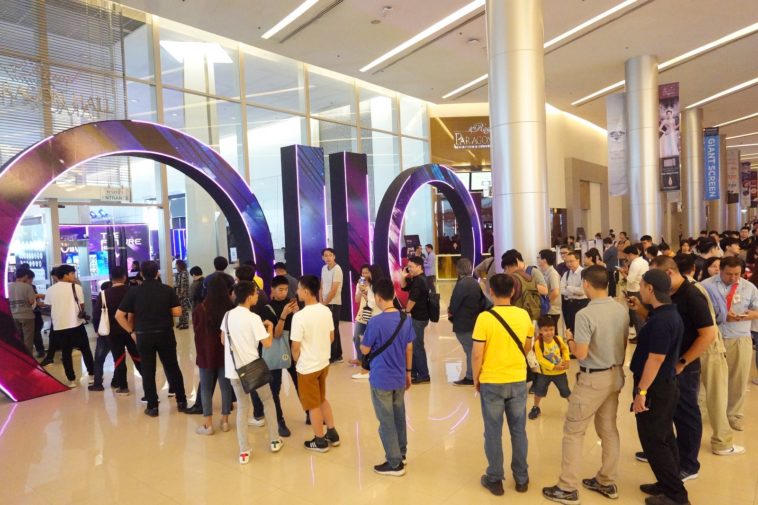 13 บรรยากาศ Oiio ผู้สนใจต่อคิวพร้อมเข้าร่วมงานตั้งแต่ก่อนเปิดประตู