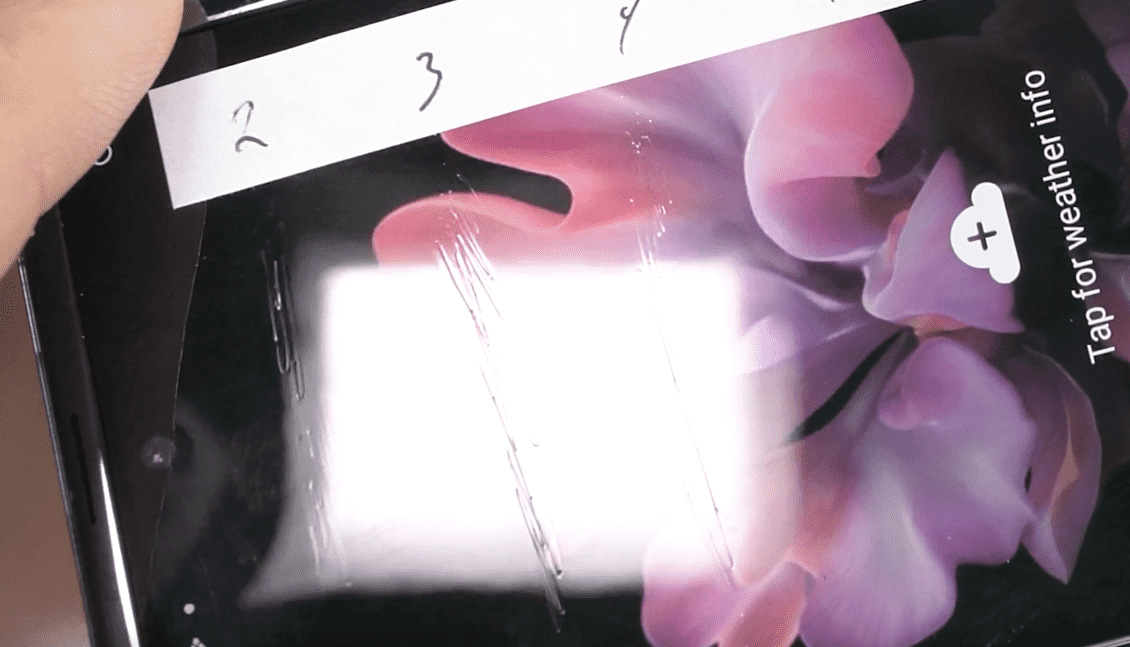 Galaxy Z Flip May Fake Glass Screen Jerryrigeverything Test Img 1