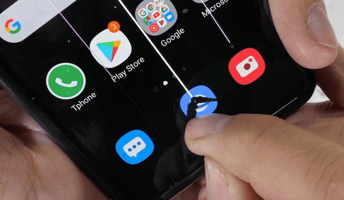 Galaxy Z Flip May Fake Glass Screen Jerryrigeverything Test Img 7