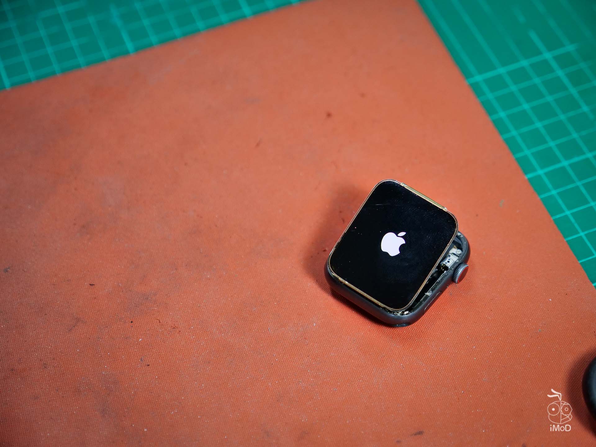 fix-apple-watch-screen-crack-yukifix-1026355.jpg