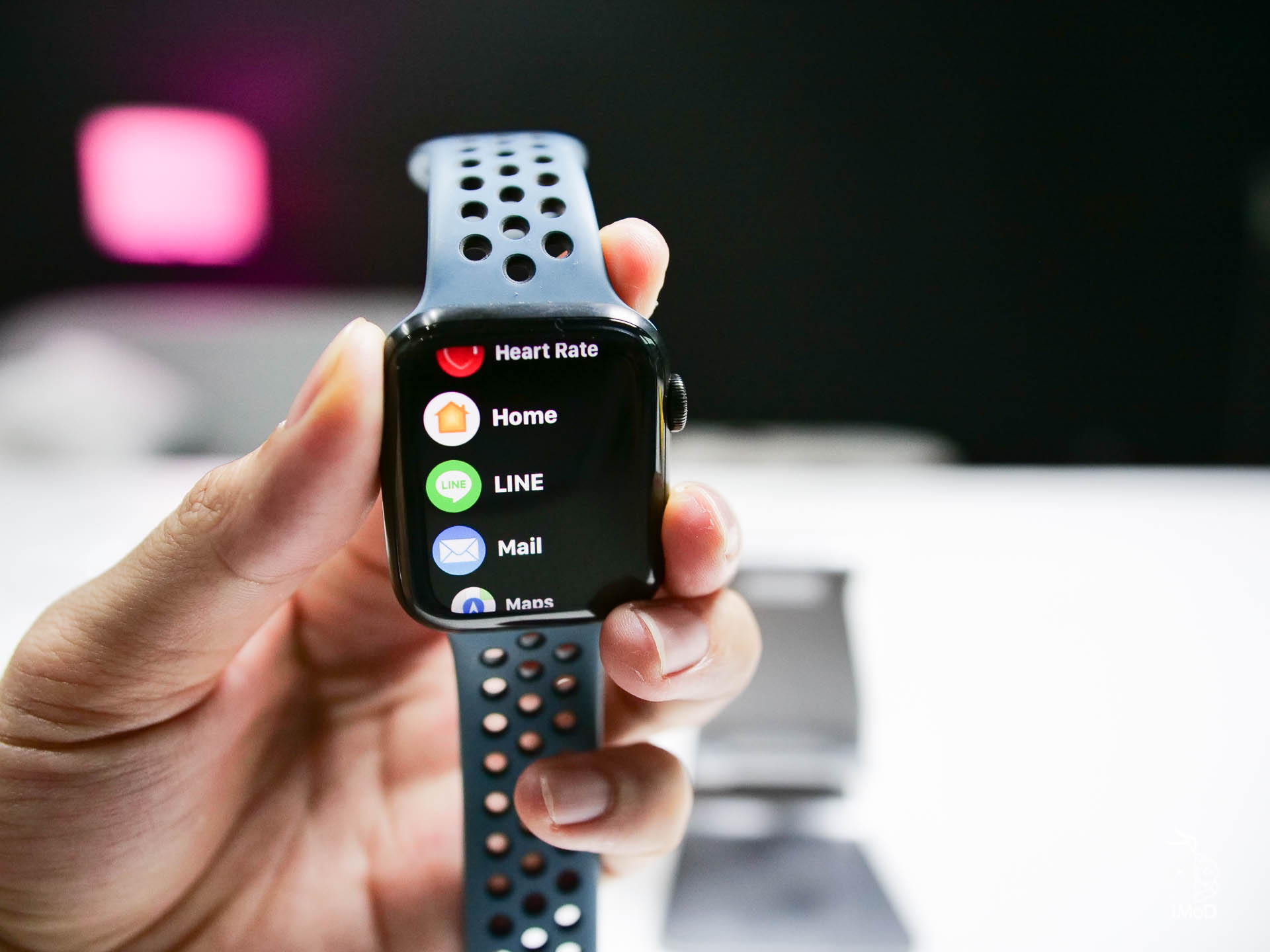 Line Apple Watch Series05 1026583