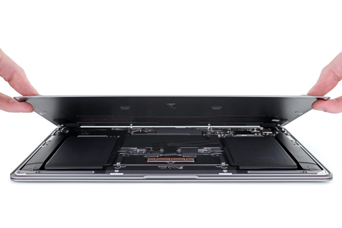 苹果 MacBook Air (2020) 拆解结果:不适合发烧友