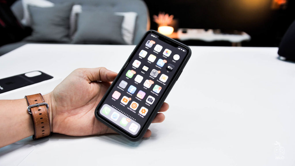 Smart Battery Case Iphone 11 Pro Max Review 15