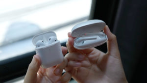 รีวิว 1More ComfoBuds สวย สบาย เสียงดี เชื่อมต่อง่าย ไมค์แจ่ม ราคาเบา ๆ ...